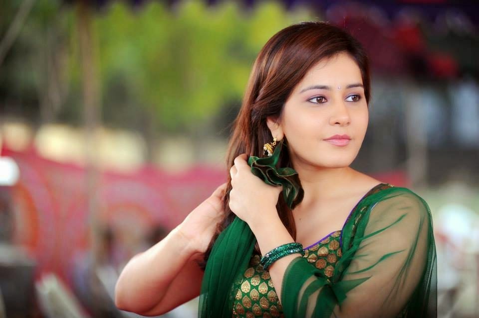 Rashi Khanna Stills