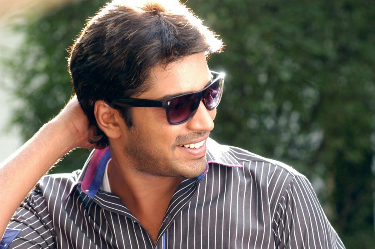 Naresh signs his next Project