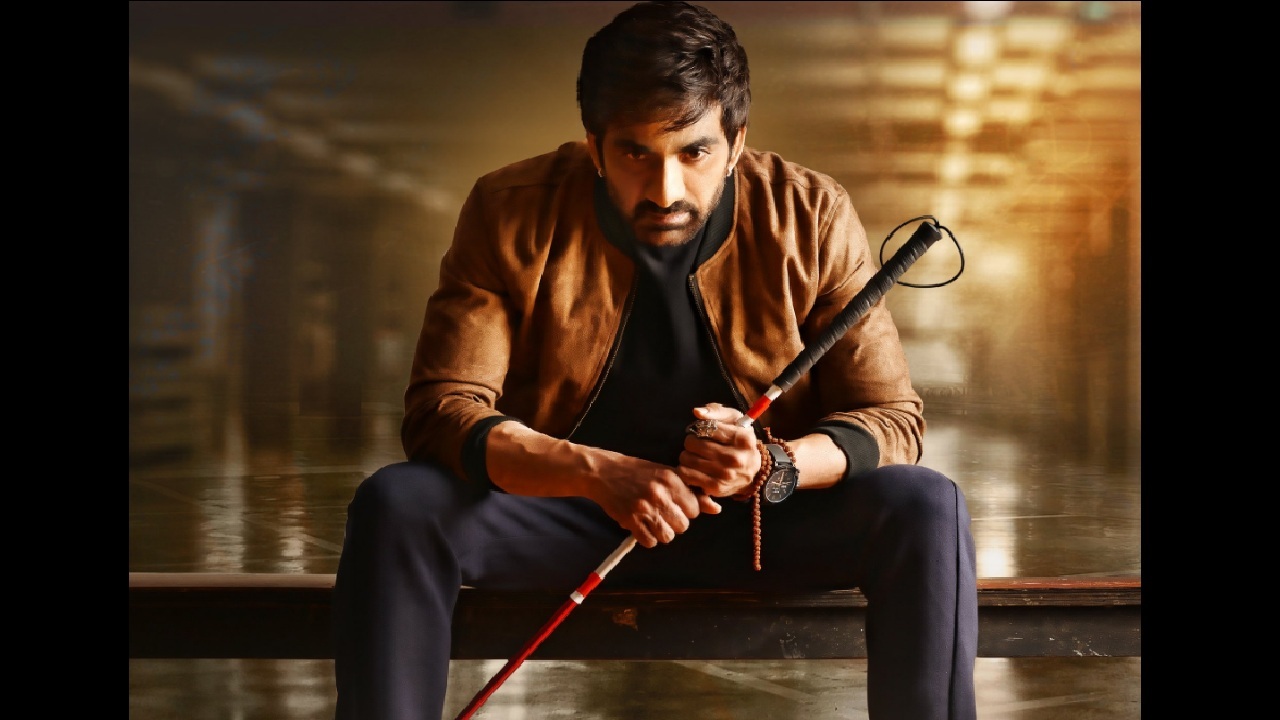 Ravi Teja leaves Srinu Vaitla in Waiting Mode