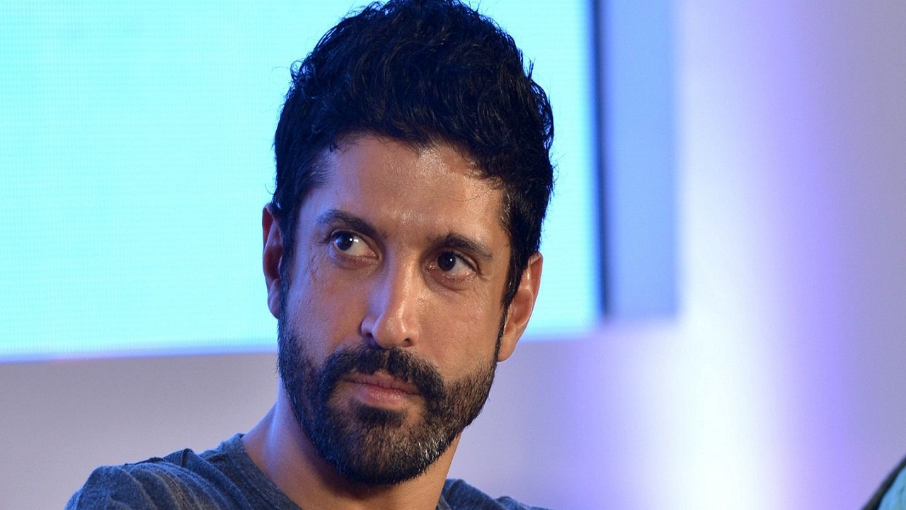 Farhan Akhtar sings for Mahesh Babu