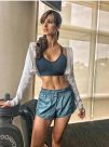 Disha Patani flaunts off her Abs