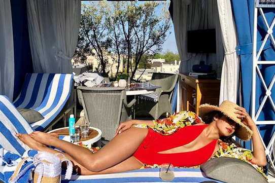 Priyanka chopra’s killing pose