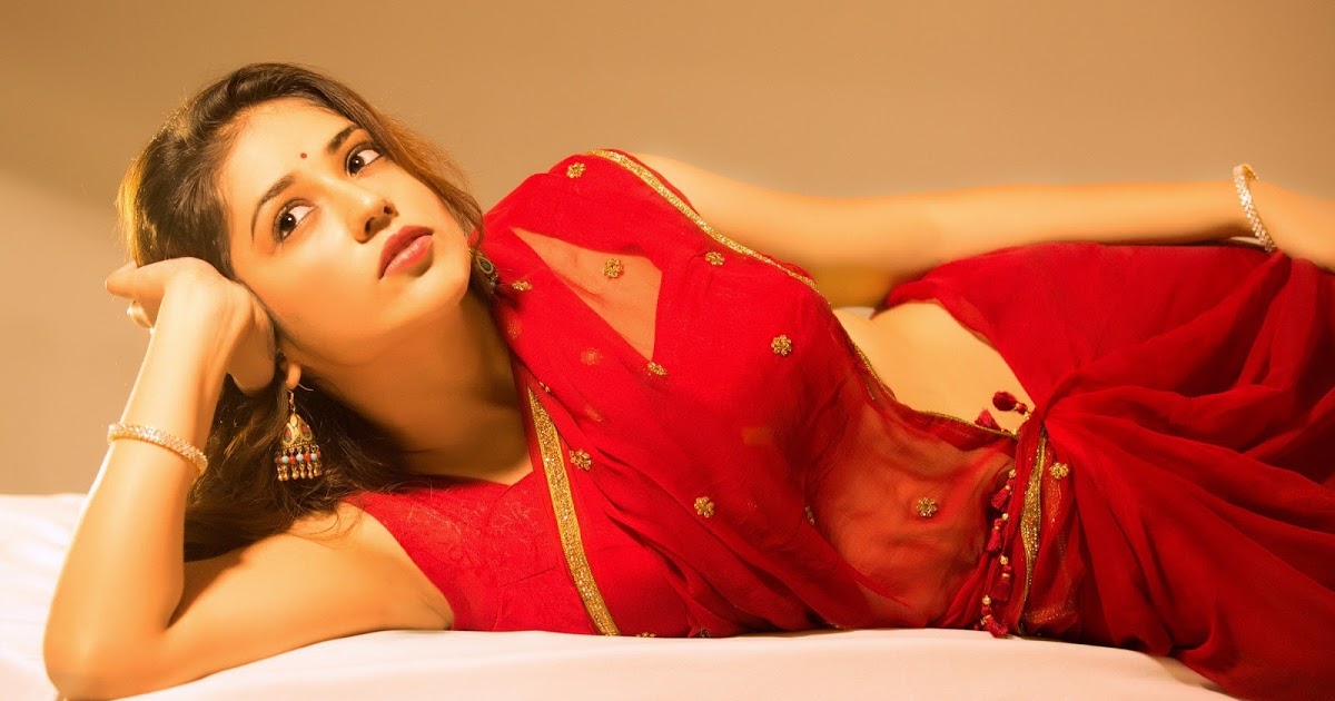 Priyanka Jawalkar to romance Ravi Teja