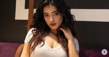 Puri's girl Kethika sharma to romance Allu Arjun